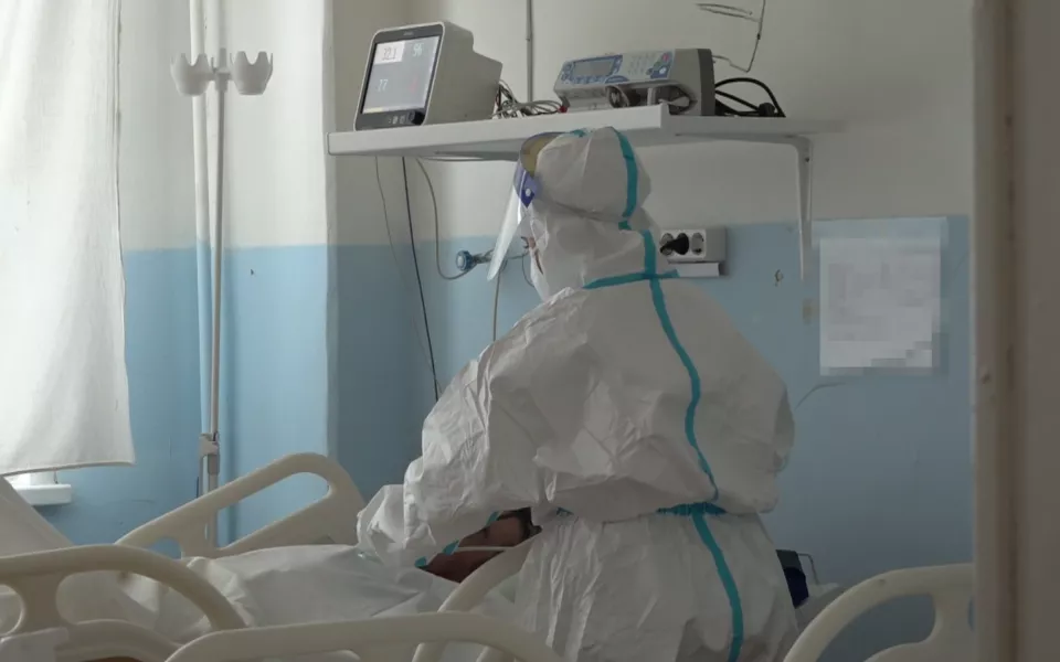 Российским медикам отменили коронавирусные выплаты