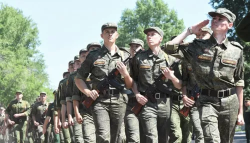 Около 300 студентов в Алтайском крае отправили на военные сборы