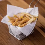 Гендиректор Вкусно – и точка назвал причины проблем с картошкой фри