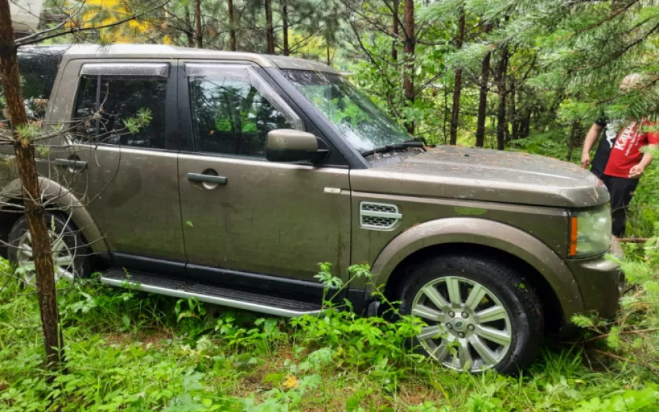 Туристка на Land Rover сбила женщину на Чуйском тракте