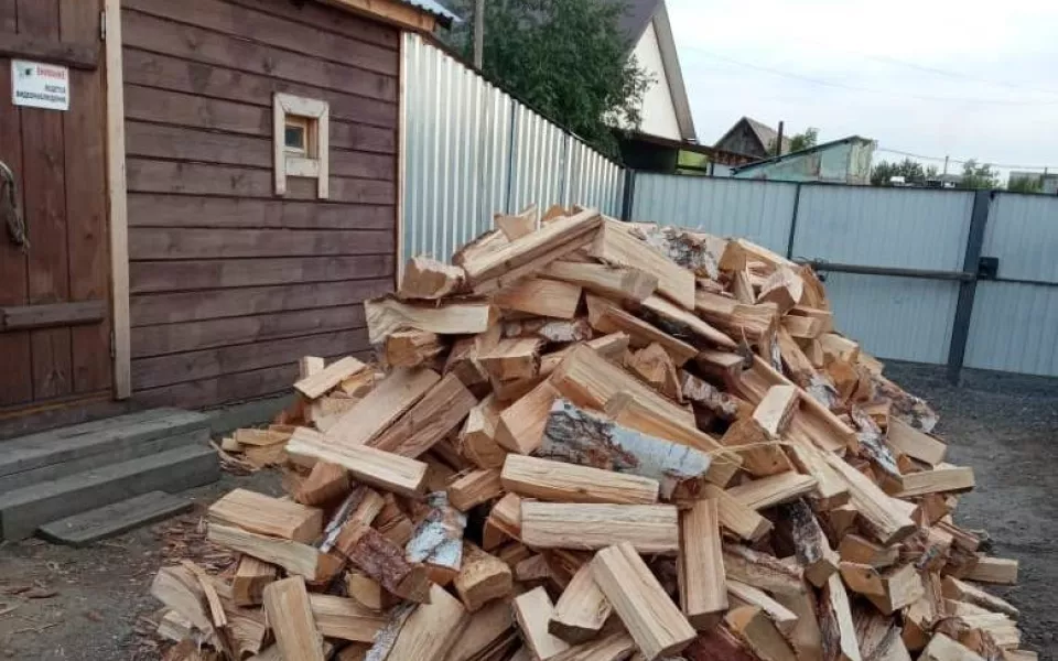 Житель Алтая незаконно нарубил дров почти на 420 тысяч рублей