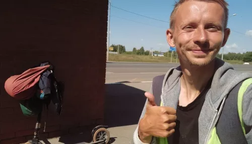 Курьер из Питера проехал 4 тыс. км на самокате и чуть не умер под Новосибирском