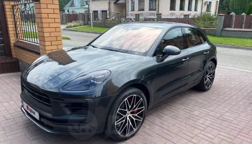 В Барнауле продают Porsche Macan последней модификации за 12 млн рублей