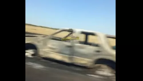 Автомобиль дотла сгорел на трассе в Алтайском крае