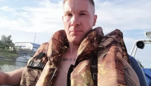 В Барнауле без вести пропал мужчина с татуировкой в виде креста