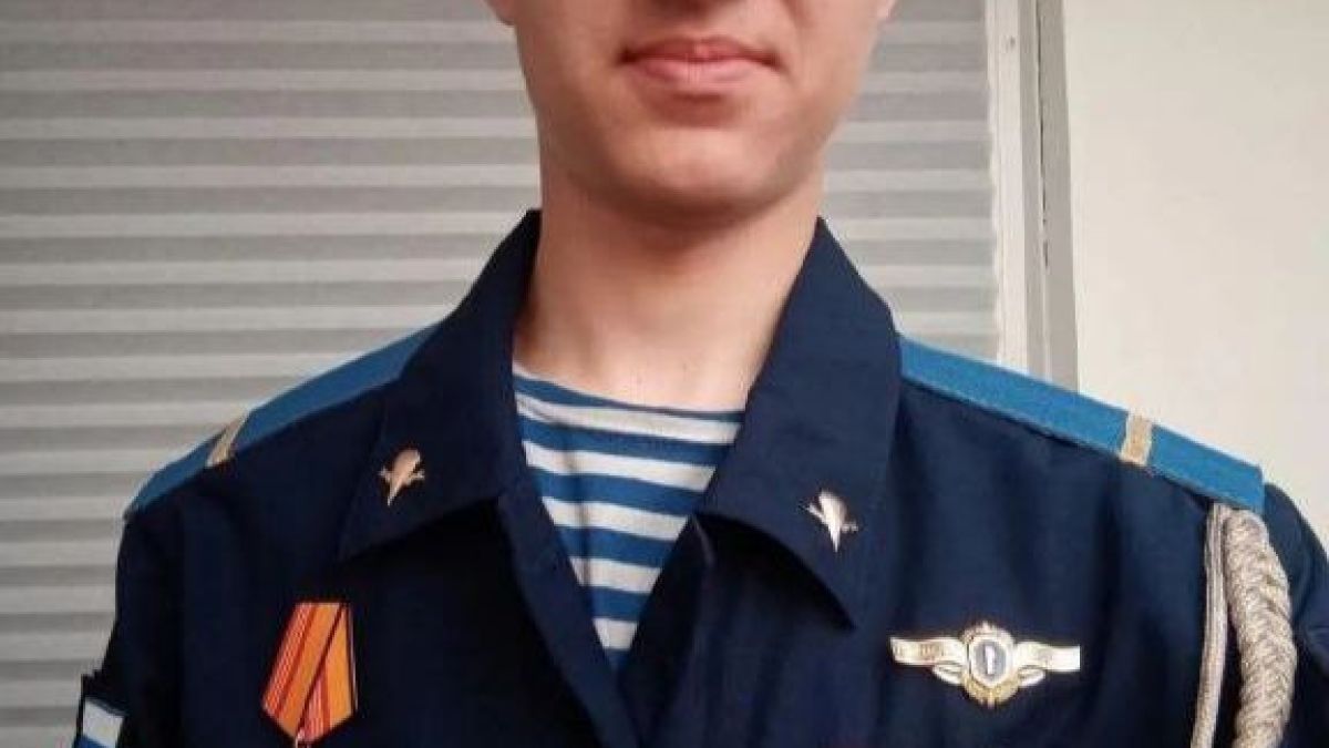 Олег Гурков