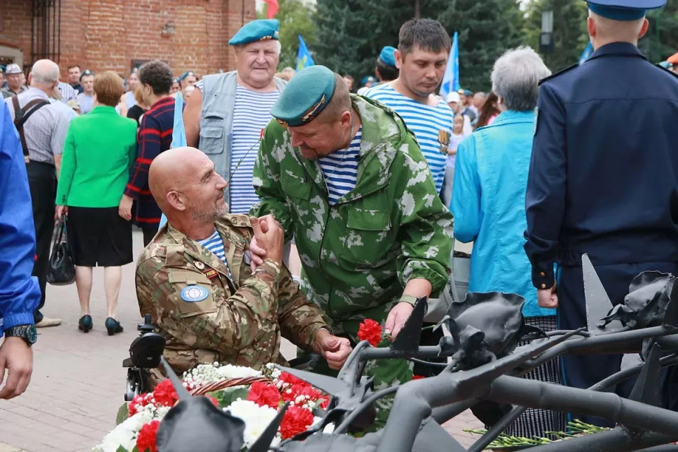 Смелые подарки на День ВДВ для самых отважных личностей