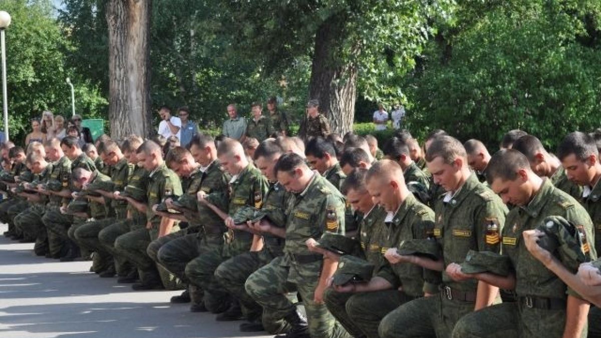 Студенты военного учебного центра АлтГТУ простятся со знаменем 