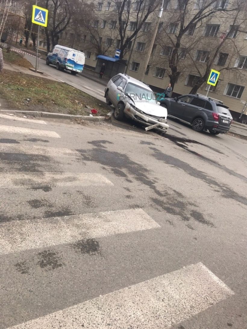  Фото:Барнаул22; Инцидент Барнаул