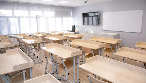 Школы Алтайского края усилят безопасность после трагедии в Ижевске