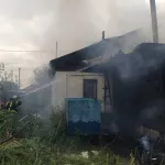 Мужчина отравился дымом во время крупного пожара в Рубцовске
