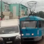 В Бийске собянинский голубой вагон отметился в первом ДТП
