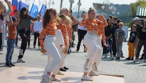 Молодые танцоры Барнаула сразились в батле. Фоторепортаж