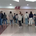 Стало известно, когда в Барнауле окончательно закроют магазин H&M