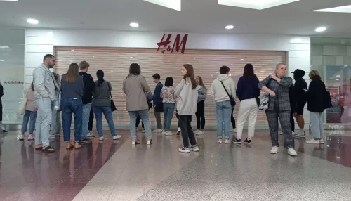 Стало известно, когда в Барнауле окончательно закроют магазин H&M