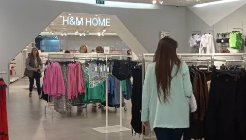 Магазин H&M закроется в барнаульском ТРЦ Galaxy 26 сентября