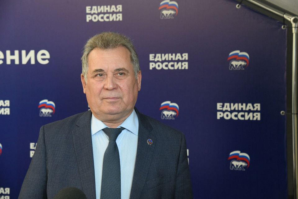 Александр Романенко