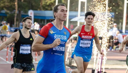 Шубенков выиграл заключительный старт сезона в барьерном спринте