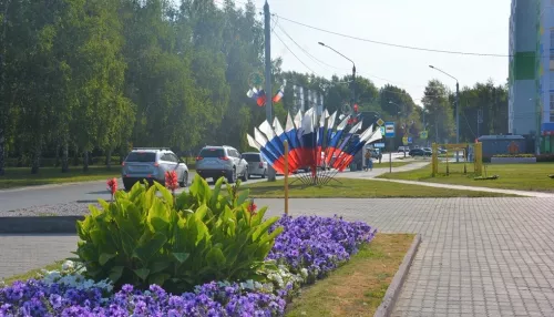 Флаги и баннеры. Как украсили Барнаул перед празднованием 292-летия