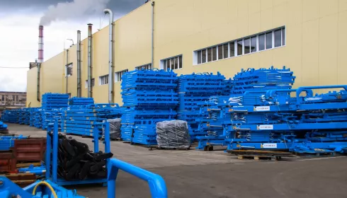 Полные склады: производитель сельхозтехники назвал главные причины сокращения объемов