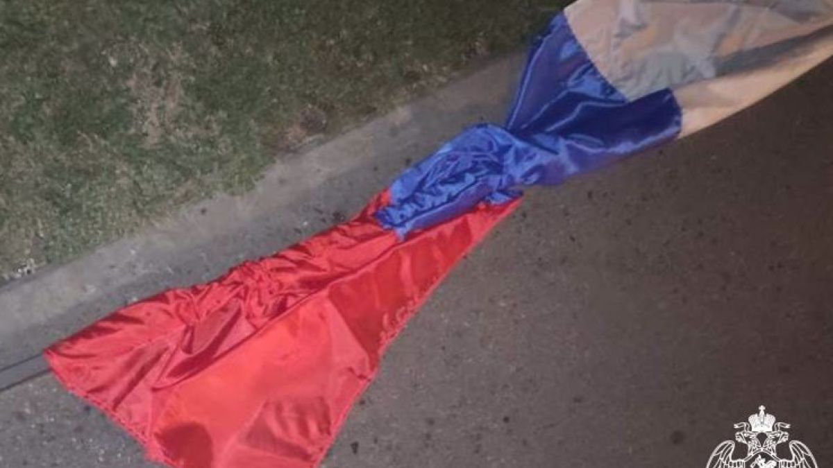 Патриотичный барнаулец украл флаг