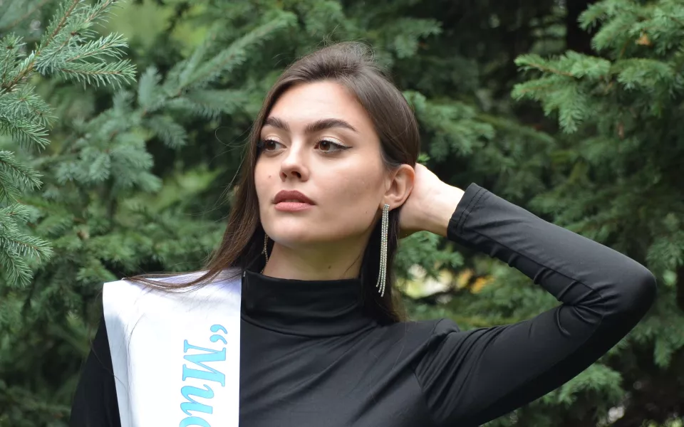 Мисс Барнаул  2022. Фотографии победительницы городского конкурса красоты