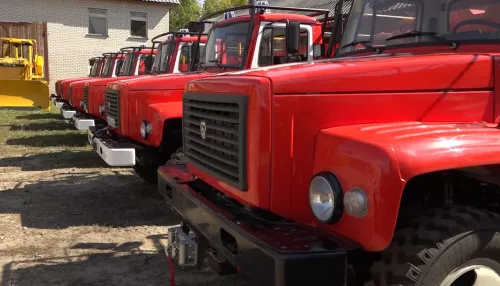 Спецтехника для тушения лесных пожаров пополнила автопарк алтайских лесничеств