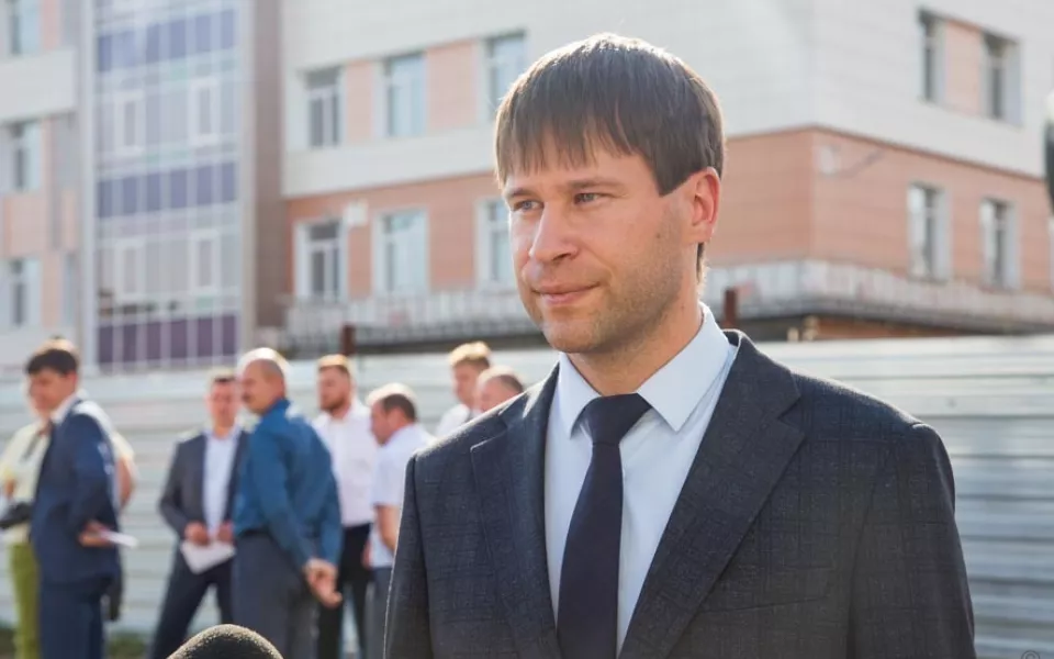 Глава Барнаула побывал на стройке нового здания поликлиники 14 в Барнауле