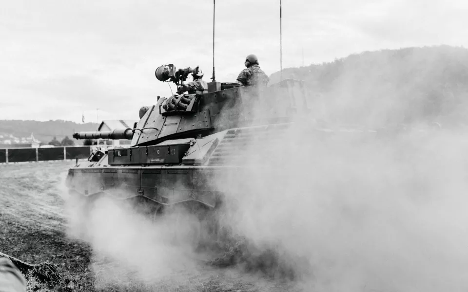 Российские бойцы спецназа отрепетировали уничтожение западных танков