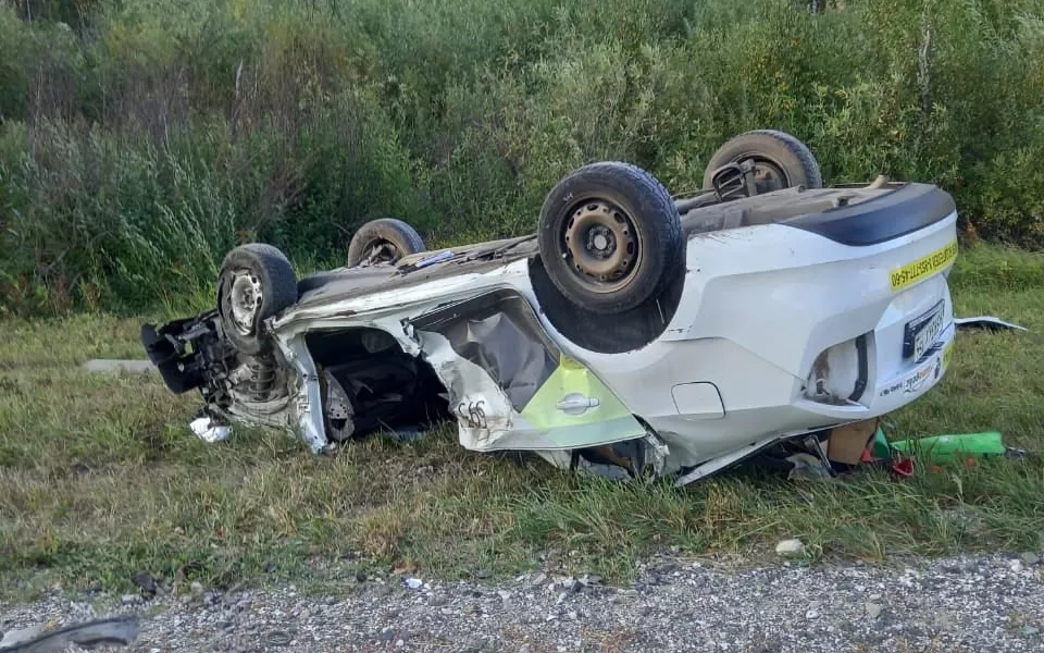 В Новосибирской области в ДТП с грузовиком погиб водитель такси