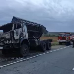 В Алтайском крае мужчина угнал грузовик с гречкой, который вскоре сгорел