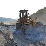 В Алтайском районе продолжается реконструкция дороги от райцентра до Аи