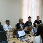 Нормы закона трактуются превратно: Акимова оценила интернет-сообщения о выборах