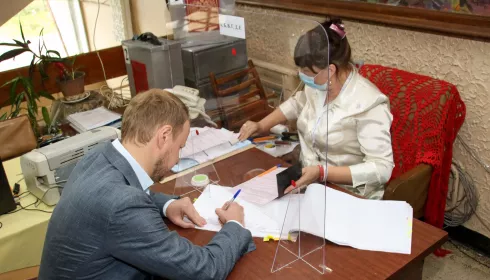 С приставкой VIP. Как на выборах в Алтайском крае голосуют политики и чиновники