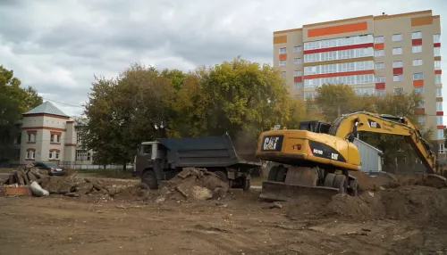 В Барнауле убрали свалку, на которую люди жаловались три года