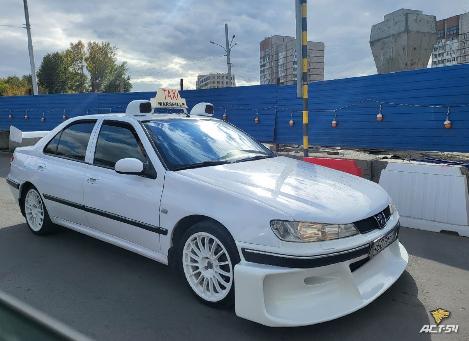 Кто купил реплику Peugeot из фильма 