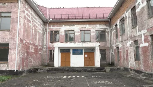 В cеле Плешково школьники учатся в детском саду и конторе совхоза