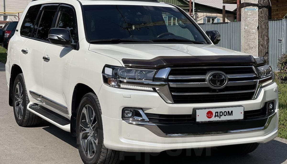 Toyota land cruiser 2020. Ленд Крузер 200 2022. Лэнд Крузер 2022. Ланд Крузер 200 2020 год. Toyota Land Cruiser 200 2021.