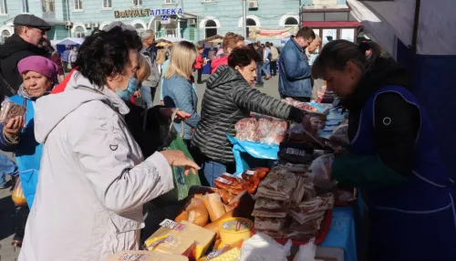 Натуральное и недорогое: в Барнауле продолжается сезон продовольственных ярмарок