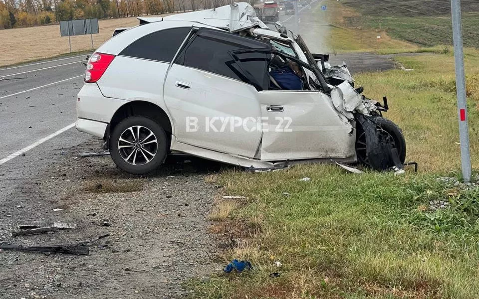 В Алтайском крае погибший в аварии с фурой оказался водителем скорой помощи