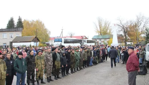 В Алтайском крае отменили крупную отправку мобилизованных