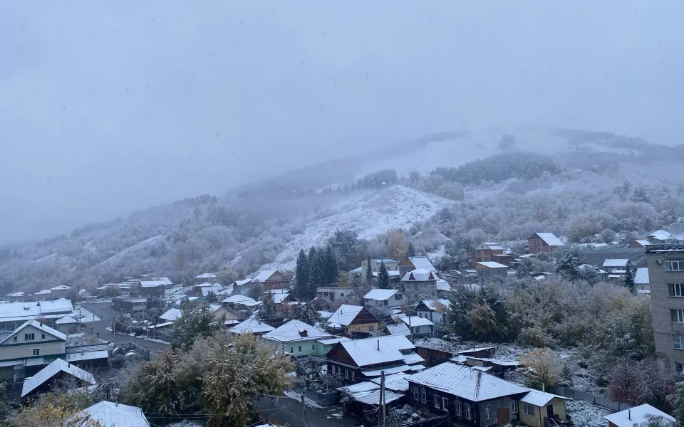 В Алтайском крае в конце сентября выпал первый снег
