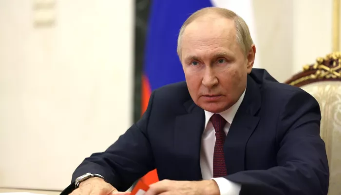 Путин ввел бессрочный уровень террористической опасности в регионах страны