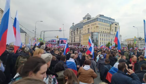 Представители Алтайского края побывали на большом митинге на Красной площади