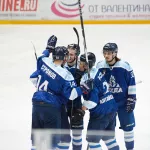 ХК Динамо-Алтай сможет пойти на повышение после победы в первенстве ВХЛ