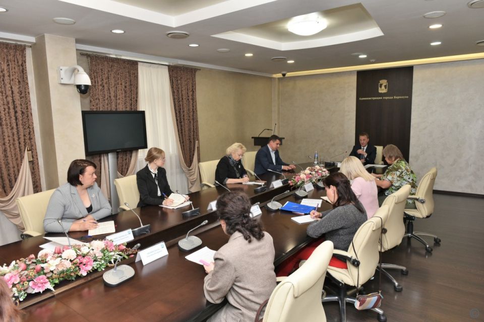 Совещание в администрации Барнаула по вопросу сбора помощи мобилизованным