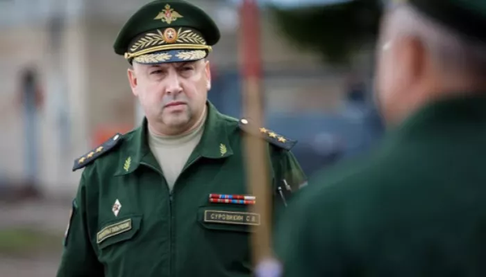 Окружение Суровикина опровергло слухи о его визите в Кремль