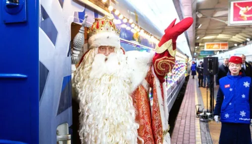Как выглядит поезд Деда Мороза, на котором он отправится в путешествие по стране