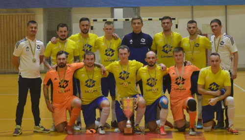 Четыре кубка по мини-футболу нашли своих обладателей в Барнауле за выходные