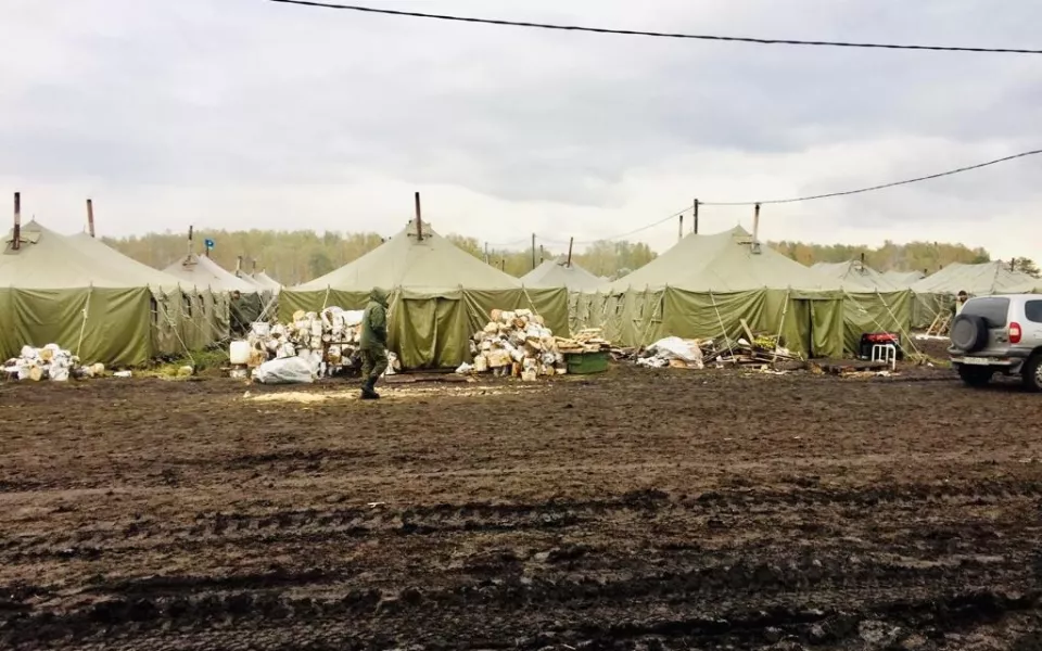 Алтайские мобилизованные отказываются питаться в столовой и готовят сами